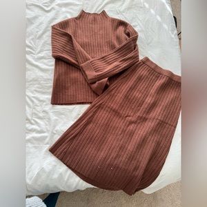 Knit sweater set , midi skirt and turtleneck sweater, size S